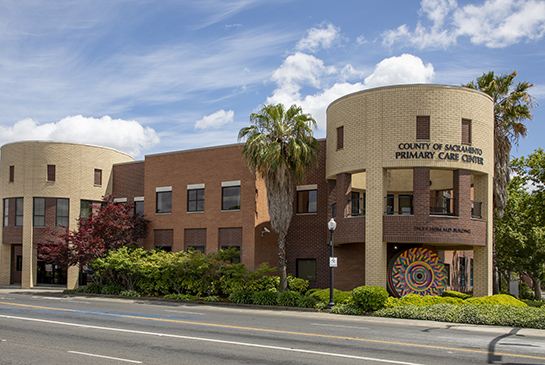 Edificio del Centro de Atención Primaria del Condado de Sacramento