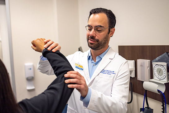 Shoulder and elbow surgeon Mariano Menendez.