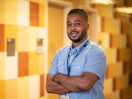 Donnell, empleado de UC Davis Health
