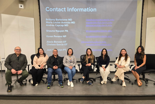 Hospitalists gather for a panel discussion.