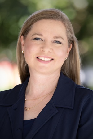 headshot of Rachael Callcut