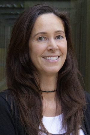Melissa Heys smiling in a professional headshot