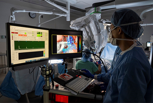 FLIm technology is integrated into  transoral robotic surgical system  to detect cancerous tissues